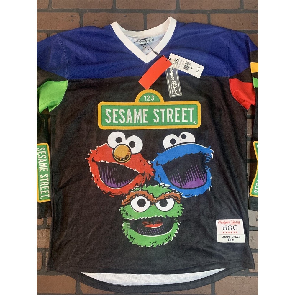 SESAME‎ STREET Headgear Classics Hockey Jersey ~Never Worn~ XL